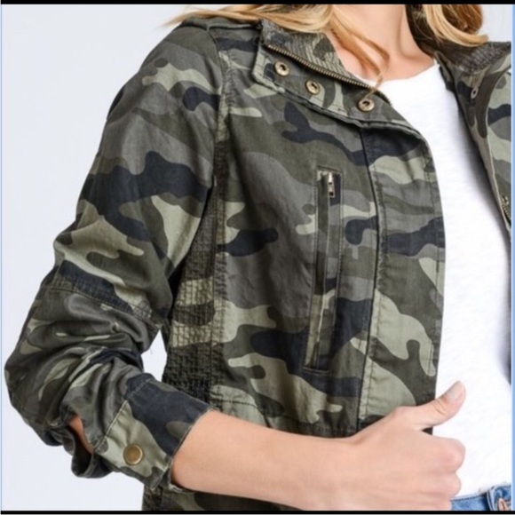 Camo Print Jacket M/L - Picture 3 of 6